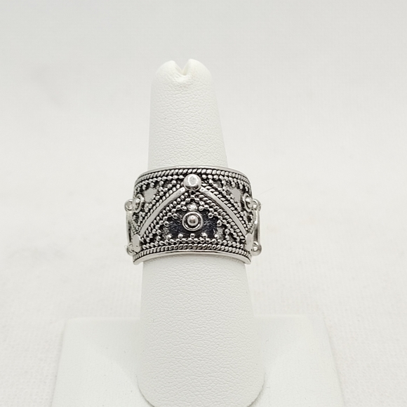 Paparazzi Stretch Back Tribal Gun Metal Ring Thick, unisex